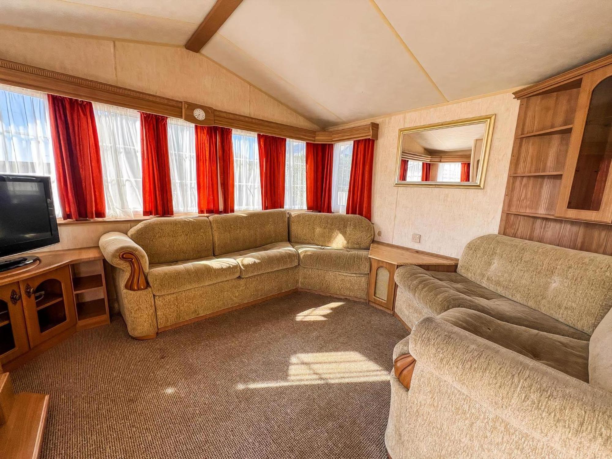6 Berth Dog Friendly Caravan In Hunstanton, Minutes From The Beach Ref 13013L Exterior photo